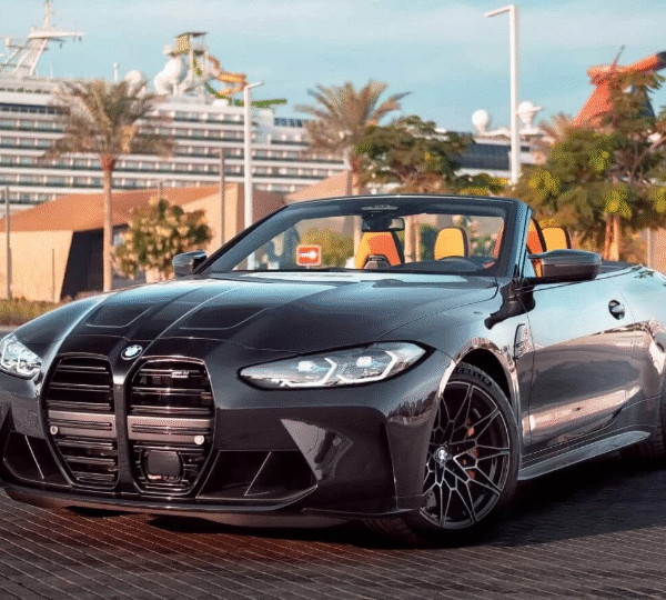 𝗥𝗘𝗡𝗧 𝗖𝗢𝗡𝗩𝗘𝗥𝗧𝗜𝗕𝗟𝗘 𝗗𝗨𝗕𝗔𝗜 : Luxury, Freedom, and Open-Air Driving in Dubai