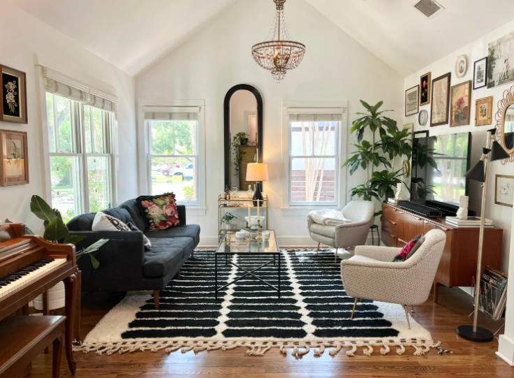 Mirror Styling Ideas That Show Why Circular Shapes Stay Relevant