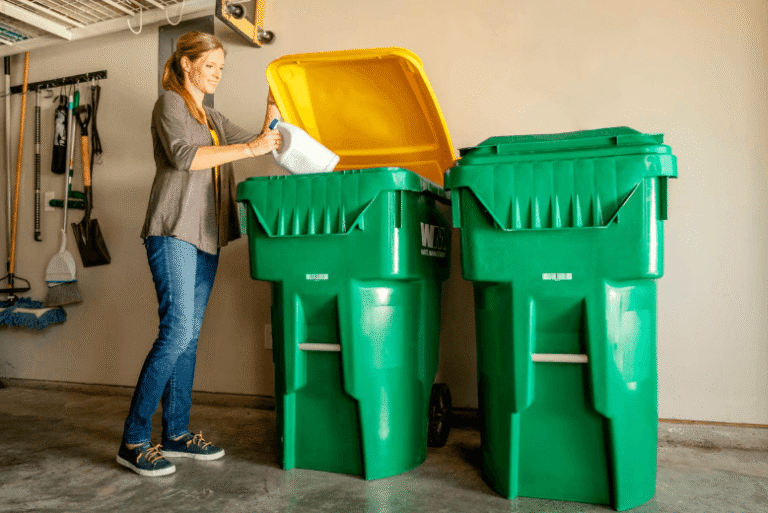 The Easy Way to Manage Residential and Commercial Waste in Toronto