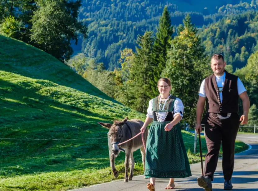 Discovering the Beauty of Traditional Alpine Fashion