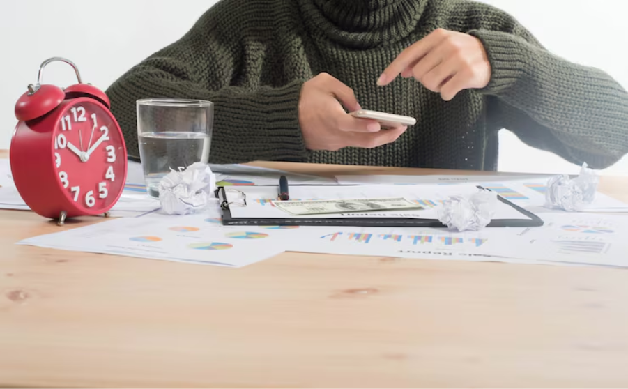Which Cash Advance Options Work Best for Businesses with Irregular Revenue?